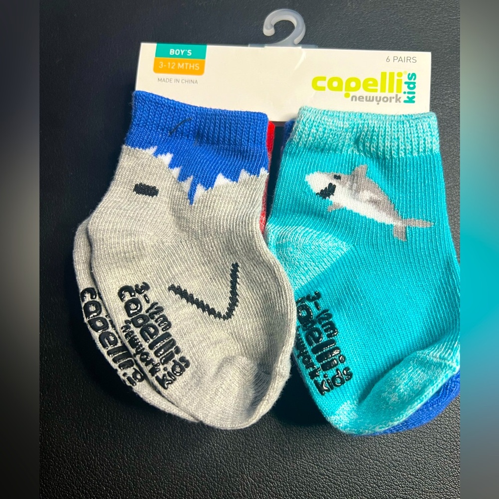 *5/$15* Capelli New York kids 6- pack baby boy socks Sharks